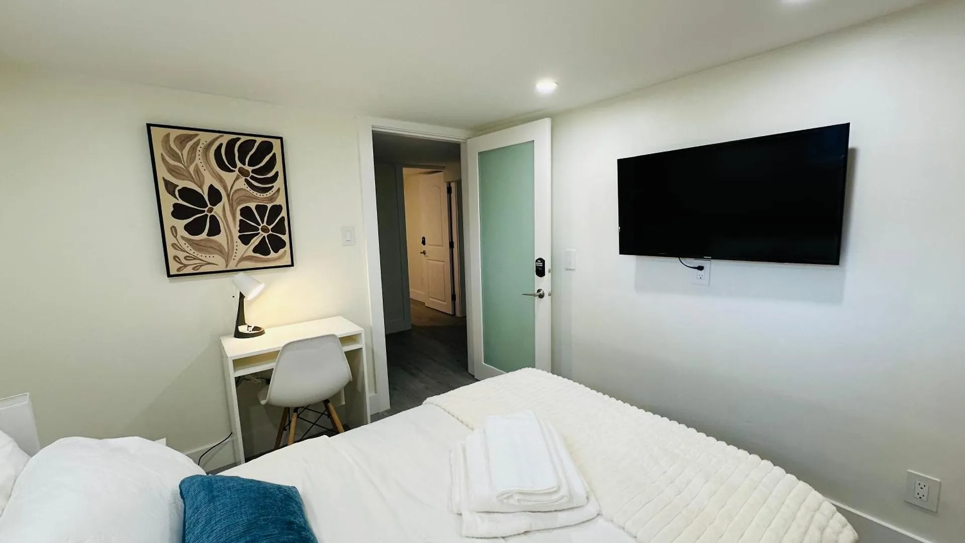 Quarto em Acomodações Particulares Quiet Basement Suite Steps From Quilchena Park In Vancouver